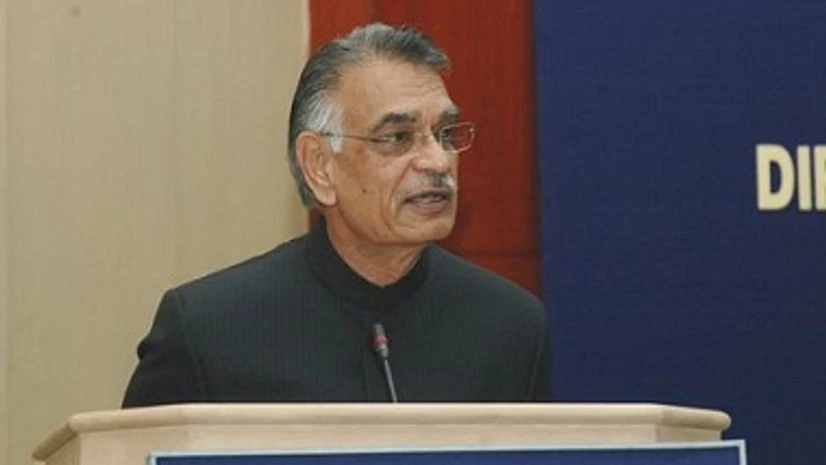 I travelled along with 250 NSG commands to Mumbai within three hours of attack: Shivraj Patil I travelled along with 250 NSG commands to Mumbai within three hours of attack: Shivraj Patil