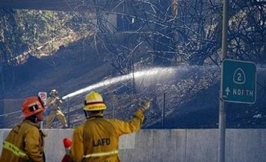 Fire scares Los Angeles as larger blazes burn across West Fire in Los Angeles
