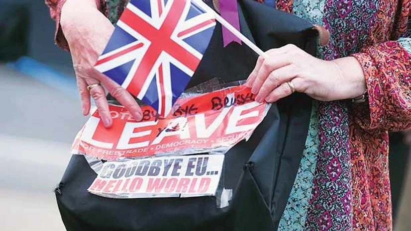 Rise in racist incidents linked to Brexit vote in UK Rise in racist incidents linked to Brexit vote in UK