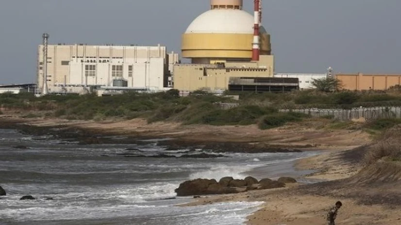 A policeman walks on a beach near Kudankulam nuclear power project (photo: Reuters) A policeman walks on a beach near Kudankulam nuclear power project (photo: Reuters)