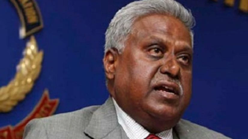 CBI registers FIR against its ex-chief Ranjit Sinha CBI registers FIR against its ex-chief Ranjit Sinha