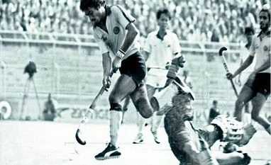 Rich tributes pour in for Hockey legend Mohammed Shahid Photo:Twitter