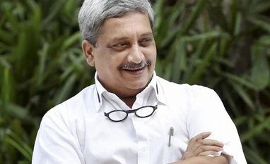 Not against freedom of expression: Parrikar on Aamir jibe Manohar Parrikar