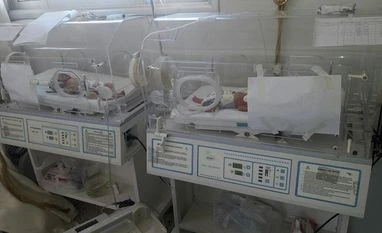 Two people killed, babies injured after maternity hospital bombed in Syria Photo: Twitter @CarolineAnning