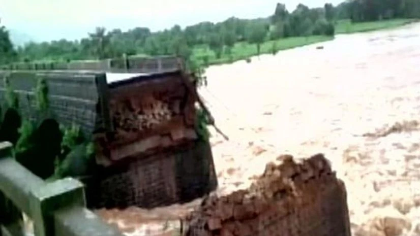 The spot where the bridge collapsed near Mahad on Mumbai-Goa highway. Photo: ANI The spot where the bridge collapsed near Mahad on Mumbai-Goa highway. Photo: ANI