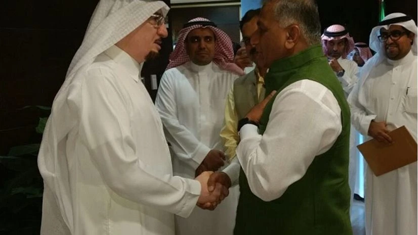 General (Retd.) V K Singh with Labour and Social Development Minister of Saudi Arabia Mufrez al Haqbani. (Photo: VK Singh's Twitter Handle) General (Retd.) V K Singh with Labour and Social Development Minister of Saudi Arabia Mufrez al Haqbani. (Photo: VK Singh's Twitter Handle)