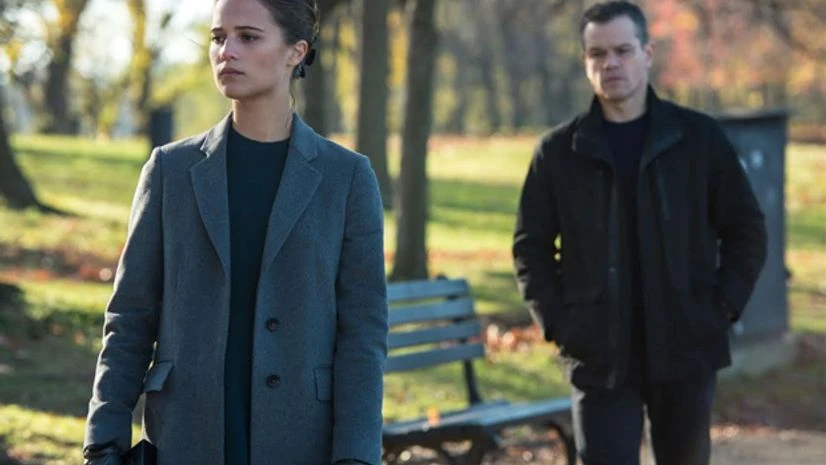 Jason Bourne, James Bond, Matt Damon, Julia Stiles Jason Bourne, James Bond, Matt Damon, Julia Stiles