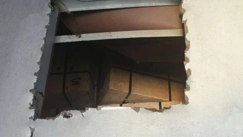 An image of the hole cut through the roof of the train carrying RBI money An image of the hole cut through the roof of the train carrying RBI money
