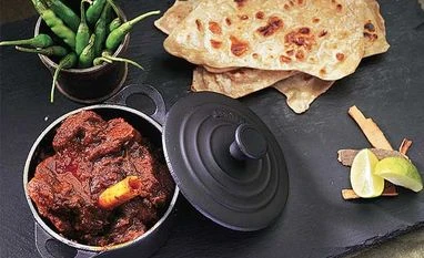 Introduce 'vindaloo visas' to plug curry chef shortage: MP to UK govt Doorstep gourmet