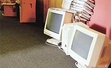 Global PC shipments continue to decline another 15% in Q3: Report Indians gauging e-commerce sales to fix prices of used goods