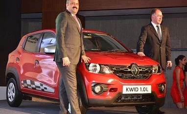Renault launches Kwid 1L at Rs 3.82 lakh Sumit Sawhney, country CEO and MD Renault India Operations and Rafael Treguer VP Sales and Marketing Renault India at the launch of Kwid 1 Litre. Photo: Sanjay K Sharma