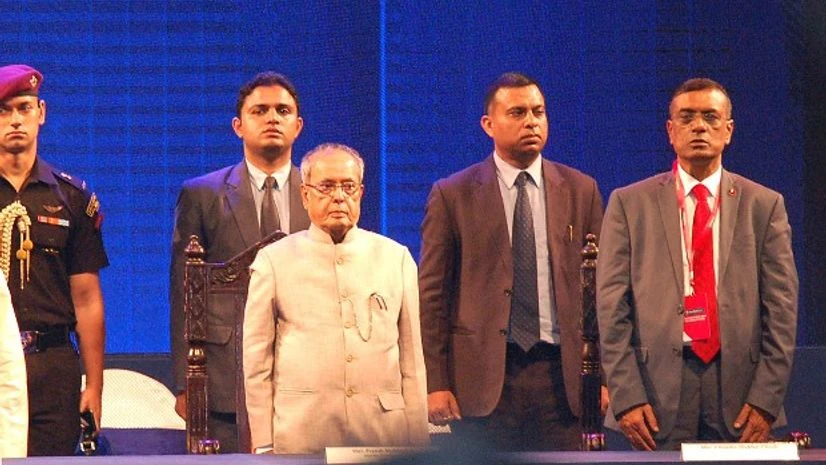 (From left to right) Pranab Mukherjee, President of India and C S Ghosh, MD & CEO, Bandhan Bank, at the bank's first year anniversary in Kolkata (Pic: Subrata Majumder) (From left to right) Pranab Mukherjee, President of India and C S Ghosh, MD & CEO, Bandhan Bank, at the bank's first year anniversary in Kolkata (Pic: Subrata Majumder)