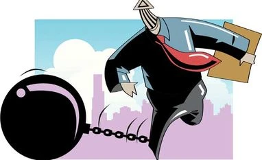 Axis Bank: After rise in NPAs, recovery hopes shift to FY18 Axis Bank: After rise in NPAs, recovery hopes shift to FY18