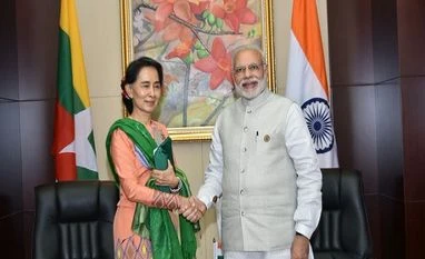 Narendra Modi holds bilateral talks with Aung San Suu Kyi, Park Geun-hye Narendra Modi, Aung San Suu Kyi