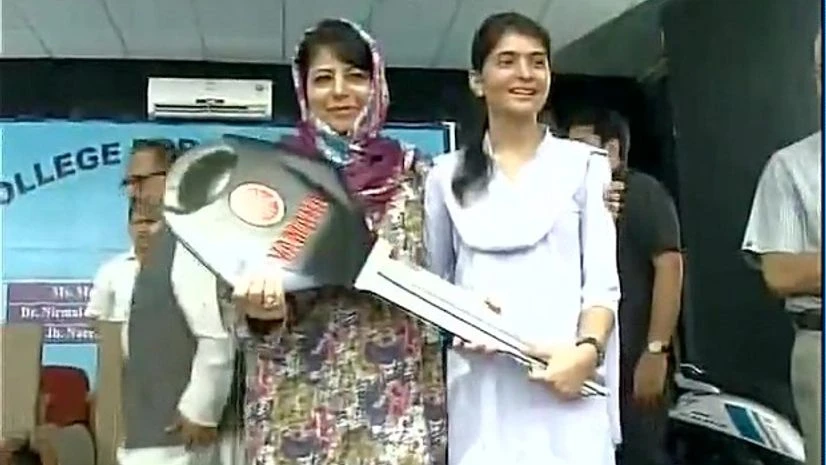 Under 'CM Scooty scheme', J&K CM has distributed scooters to around 300 girl students of two colleges Under 'CM Scooty scheme', J&K CM has distributed scooters to around 300 girl students of two colleges Photo: ANI Twitter