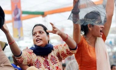 Amit Shah shown black flags by JBT teachers at Jind rally Amit Shah shown black flags