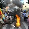 Kannada people holding a protest over Cauvery water row, in Mandya district