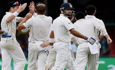 Virat Kohli and co finding it tough to counter pace and bounce: Neil Wagner Indian captain Virat Kohli walks to the pavilion after being dismissed by Neil Wagner of New Zealand on the opening day of the first test match at Green Park in Kanpur. Photo: PTI