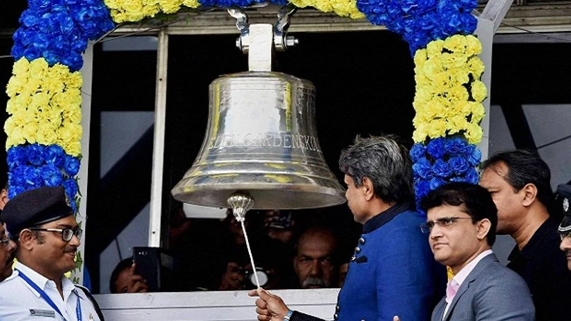 File photo: Former Indian Cricketer Kapil Dev rings the bell as CAB President Sourav Ganguly looks on to start the first day match of 2nd Test match between India and New Zealand at Eden Gardens in Kolkata. File photo: Former Indian Cricketer Kapil Dev rings the bell as CAB President Sourav Ganguly looks on to start the first day match of 2nd Test match between India and New Zealand at Eden Gardens in Kolkata.