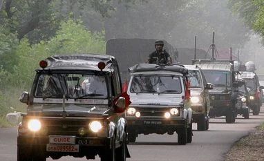 Indian Army gets free hand to source weaponry for short intense wars Indian Army vehicles move towards border areas in Akhnoor sector on India Pakistan Border at Akhnoor. Photo: PTI