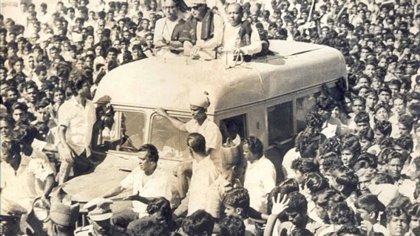 MGR campaigning in an election in Tamil Nadu. Credit: Wikimedia MGR campaigning in an election in Tamil Nadu. Credit: Wikimedia