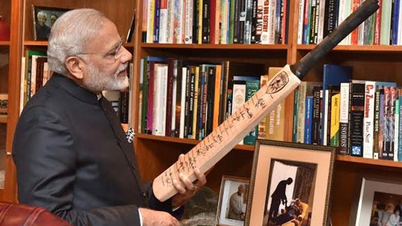 Prime Minister Narendra Modi at the Nelson Mandela Foundation. (Photo: Twitter/@PIB_India) Prime Minister Narendra Modi at the Nelson Mandela Foundation. (Photo: Twitter/@PIB_India)