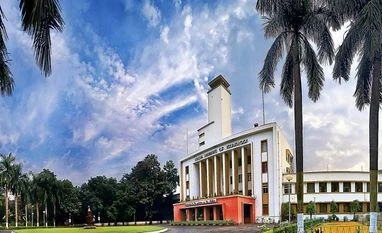 IIT Kharagpur's first phase of placement nears end with over 1,600 offers IIT Kharagpur