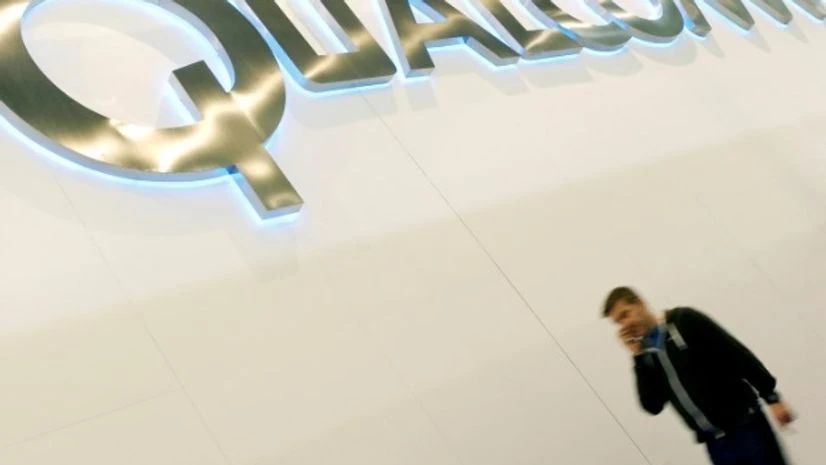 Qualcomm to buy NXP for $38 billion in largest chip deal Qualcomm to buy NXP for $38 billion in largest chip deal