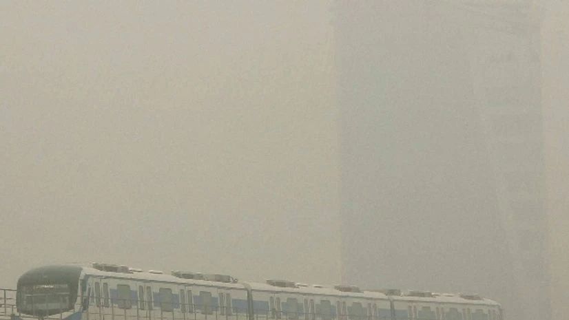 Delhi smog: Metro suspends all excavation, backfilling works for 5 days Delhi smog: Metro suspends all excavation, backfilling works for 5 days