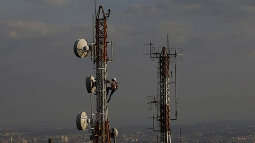 Telecom Industry (Photo - Reuters) Telecom Industry (Photo - Reuters)