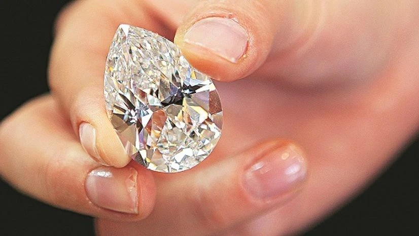 Demonetisation brings payments in Surat's diamond industry to grinding halt Demonetisation brings payments in Surat's diamond industry to grinding halt