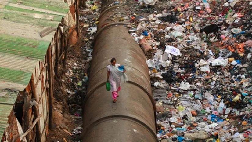 There are around 28,000 permanent workers in the BMC and 6,500 contractual workers sewage, sanitation, garbage, dirt