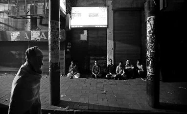 Investors watch note ban, hope for quiet fadeout Investors watch note ban, hope for quiet fadeout