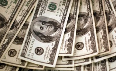 Bizman detained with Rs 12 lakhs comprising old, new notes Photo: Reuters