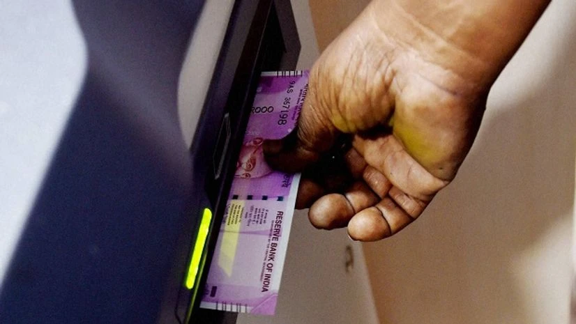 FY17 GDP growth faces cash crunch heat FY17 GDP growth faces cash crunch heat