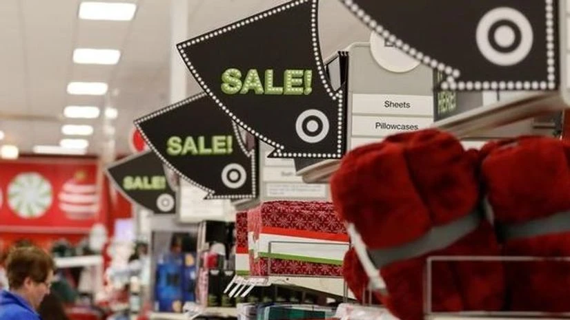 US stores far from overwhelmed as Black Friday sales begin US stores far from overwhelmed as Black Friday sales begin