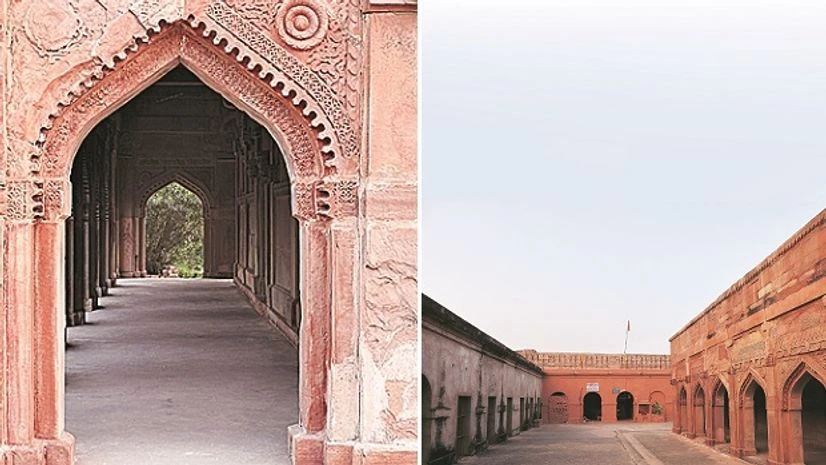 (left) The Sonwa Mandap; (right) Inside the Chunar Fort (left) The Sonwa Mandap; (right) Inside the Chunar Fort