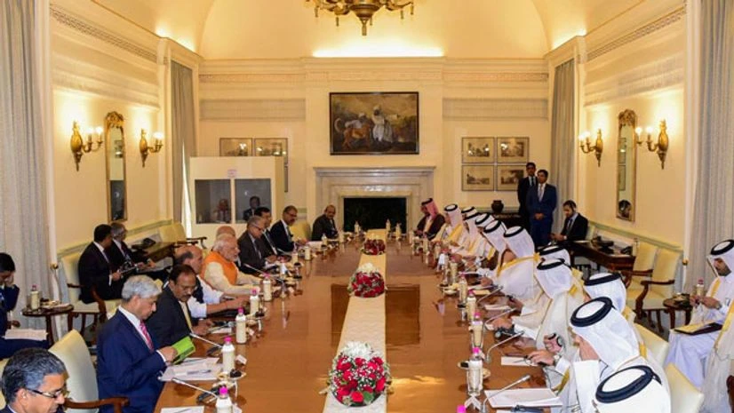 Prime Minister Narendra Modi and Prime Minister Sheikh Abdullah bin Nasser bin Khalifa Al Thani lead delegation talks. Photo: Twitter (@MEAIndia) Prime Minister Narendra Modi and Prime Minister Sheikh Abdullah bin Nasser bin Khalifa Al Thani lead delegation talks. Photo: Twitter (@MEAIndia)