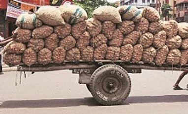 <b>Pathardi:</b> Demonetisation and its victims Pathardi