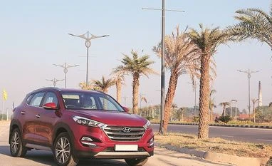 Hyundai rolls out Tucson SUV with 4-wheel drive system at Rs 25.19 lakh Hyundai Tucson
