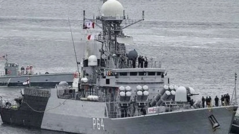 Evacuation of tourists from Havelock Island by ships of Indian Navy and Indian Coast Guard was led by INS Karmuk. Photo: Twitter (@indiannavy) Evacuation of tourists from Havelock Island by ships of Indian Navy and Indian Coast Guard was led by INS Karmuk. Photo: Twitter (@indiannavy)