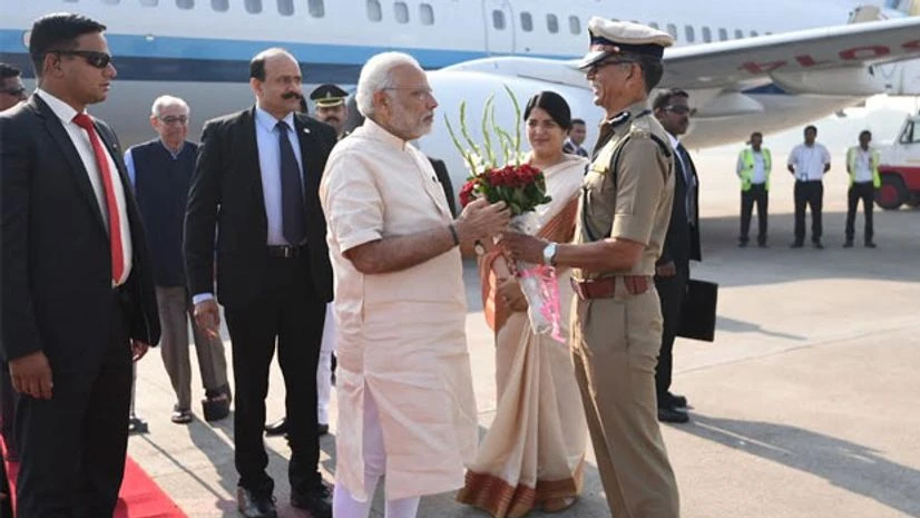 Prime Minister Narendra Modi being welcomed on his arrival at Sardar Vallabhbhai Patel International Airport in Ahmedabad. Photo: Twitter (@PIB_India) Prime Minister Narendra Modi being welcomed on his arrival at Sardar Vallabhbhai Patel International Airport in Ahmedabad. Photo: Twitter (@PIB_India)