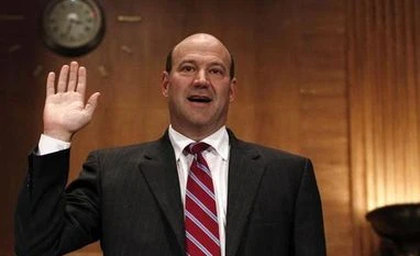 Trump economic adviser Gary Cohn quits after dispute over tariffs Gary Cohn