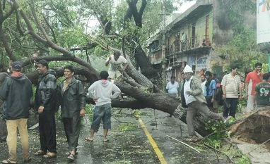 SriLankan Airlines cancels all flights to Chennai Vardah