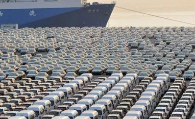 Carmakers might override speed bumps of note ban cars