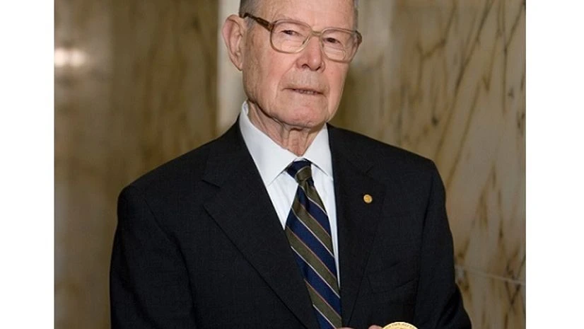 Thomas Schelling Thomas Schelling