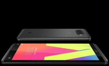 LG V20: Eyeing the prize LG V20