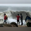 High tides, gusty winds in Chennai as deep depression brews over BoB Bay of Bengal, Marina beach, Cyclone Vardah, Chennai, strong waves