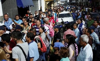 Venezuela's version of demonetisation delayed after protests Venezuela