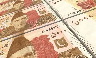 Pakistan plays copycat, to demonetise 5,000-rupee notes pakistan, 5000